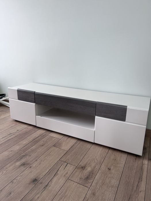 Szafka pod telewizor