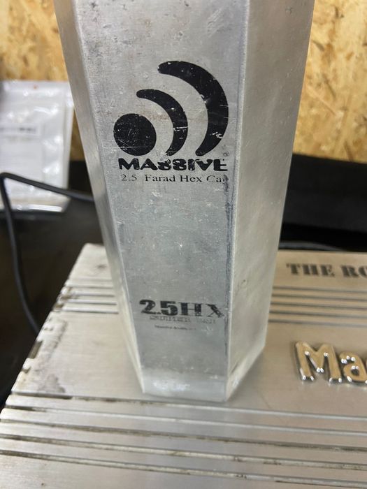 Amplificador Magnat "the rock" 1000+ Condensador