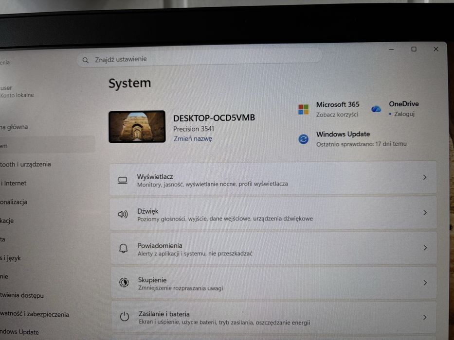 Dell Precision 3541 i7 / 16 GB RAM / SSD 512 GB / Windows 11 Pro