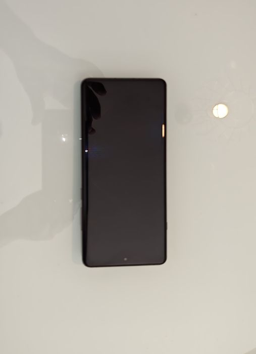 OnePlus 12 Silky Black (16GB RAM / 512GB) — Como Novo com Caixa Original