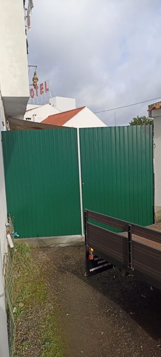 Espaço para arrumos