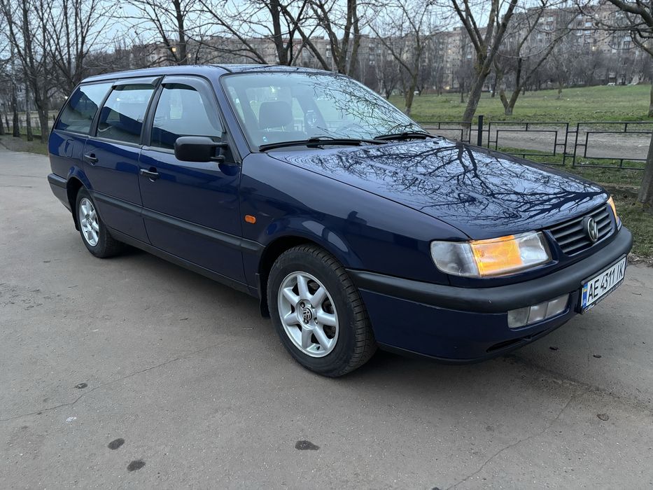 Продам своего пассатика . 1.8 газ бензин на АКПП . В отличном состоянии очень хорошо сохранился . Технически отличный, любой вид переоформления.