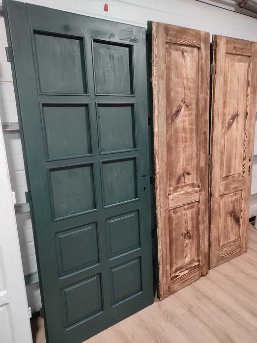 drzwi stare drewniane PRL do sesji fotograficznej sesja foto