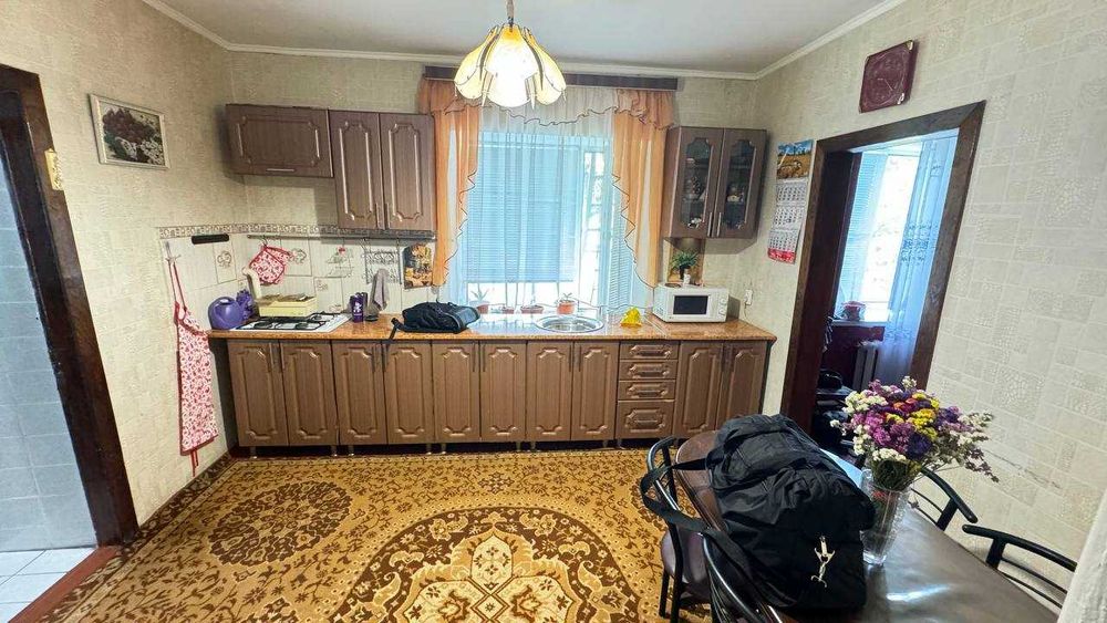 Доглянутий будинок 80 м2 в м. Снігурівка; сертифікат - ок