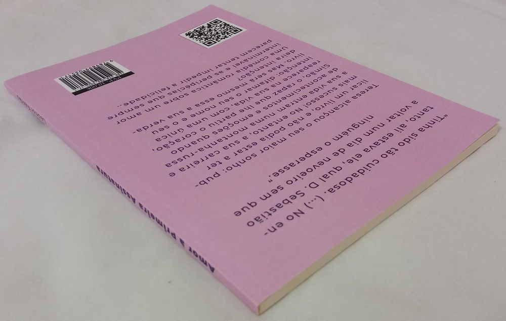 Livro Amor à Primeira Assinatura de Leonor Ferrão [Portes Grátis]
