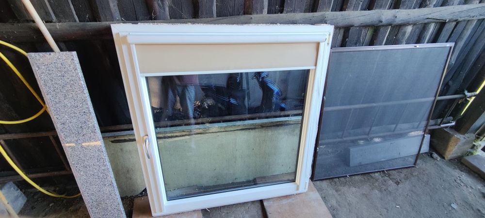 Okno PCV 139x129