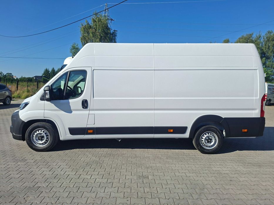 Wynajem busa Fiat Ducato/2026R./L4H3/140KM/