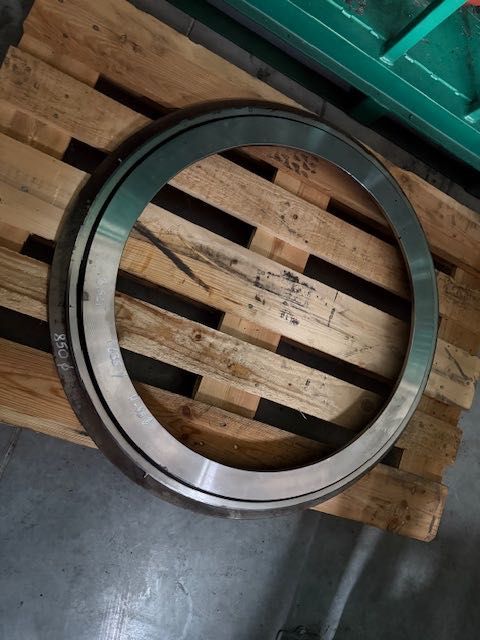 nowe łożysko do przyczepy 850 mm średnica