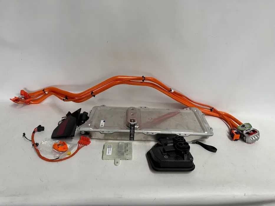 Зарядний чарджер 3 фази Європа Tesla model Y