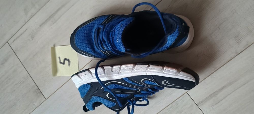 Sprzedam buty Adidas 38