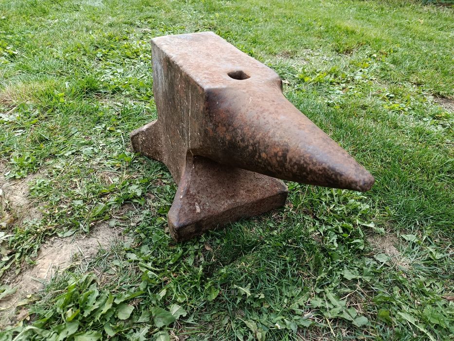 Kowadło kowalskie duże 85kg
