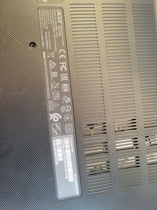 Szybki laptop Acer Aspire 3 4/128GB SSD Windows 11