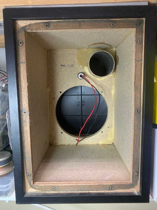 корпуса з акустики