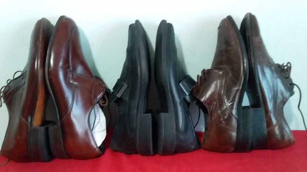 Туфлі чоловічі-шкіра натуральна-Barker-9/28,5;ecco-40/27;Hessels-43/