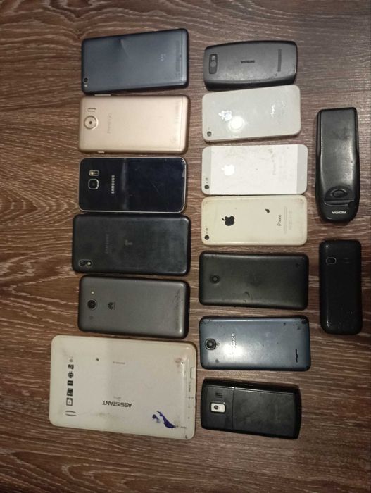 14 телефонів 1 планшет-ВСЕ ПРОДАЄТЬСЯ ОДНИМ ЛОТОМ