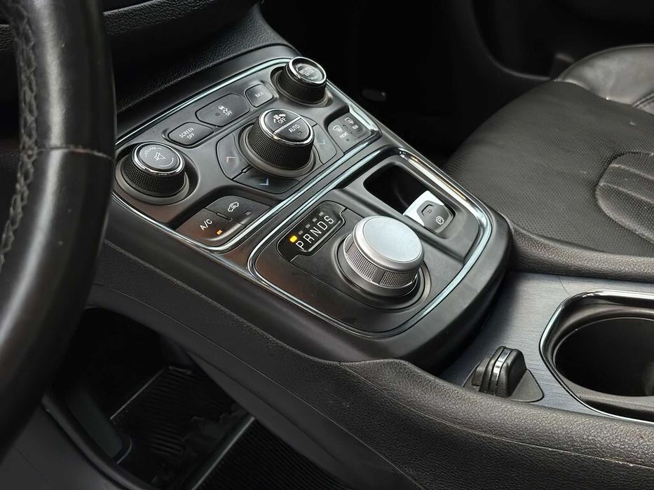 Chrysler 200 S      2015