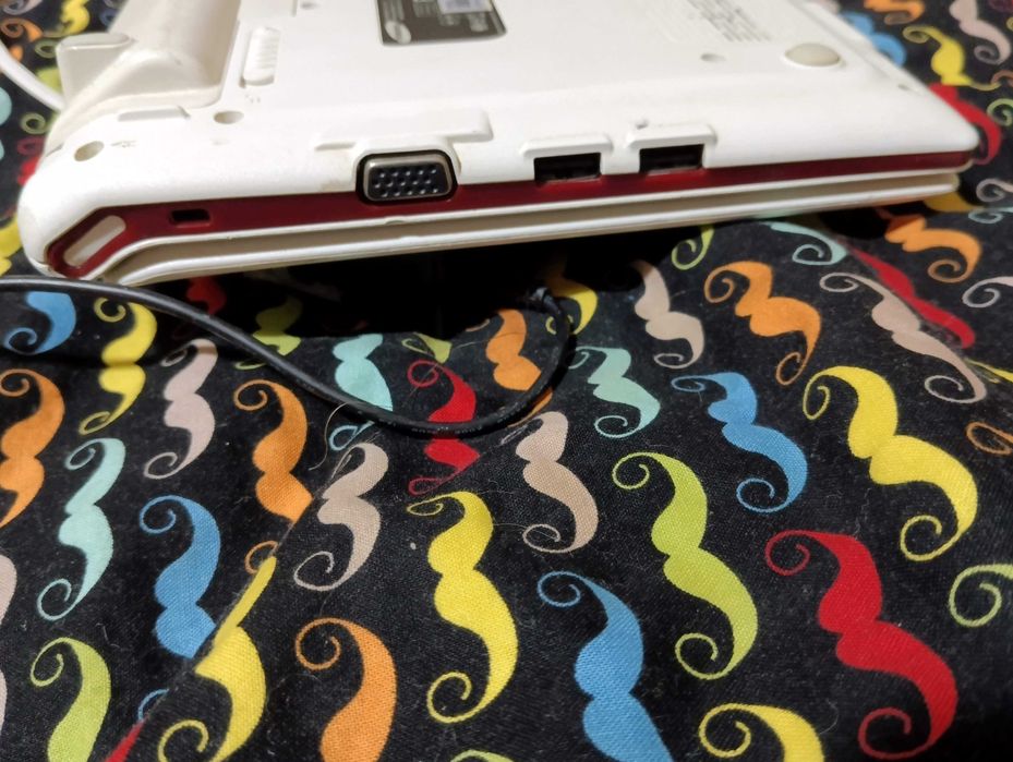 Ноутбук нетбук Samsung n143 Plus