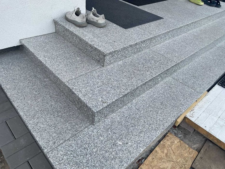 Schody stopnie granitowe gr. 3cm szare szary Strzegom płomieniowane granit stopnice