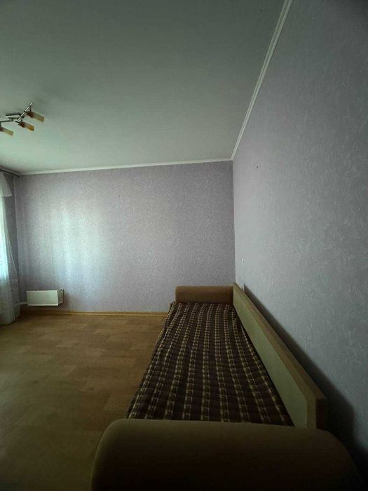 Продається трикімнатна квартира по вулиці Гончій, центр міста!