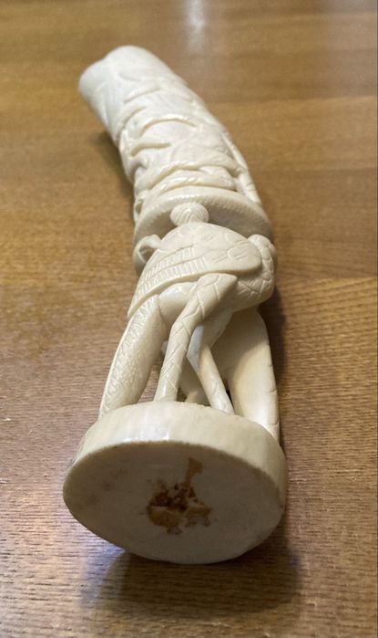 Escultura em material nobre