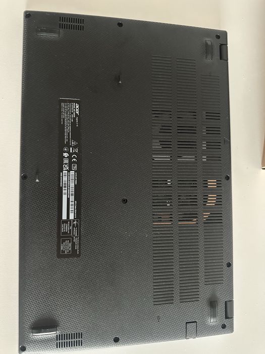 Acer Aspire 3 15 16GB Ryzen 7 AMD Radeon