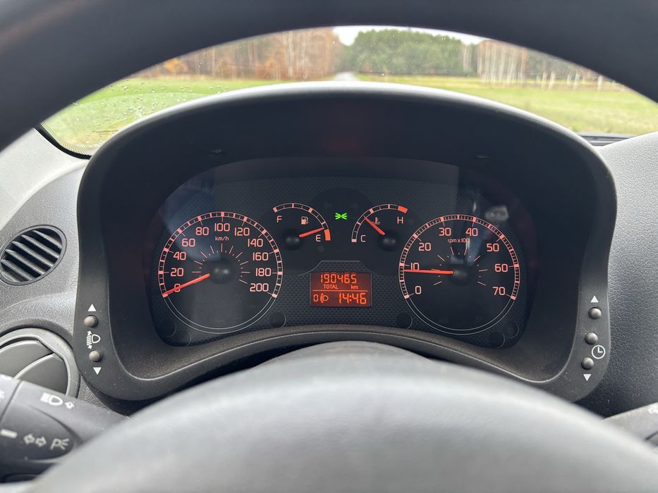 Fiat panda 1.2 gaz  klima prywatnie  2009r