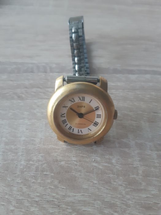 Часы женские наручные заря, электроника 5, звезда