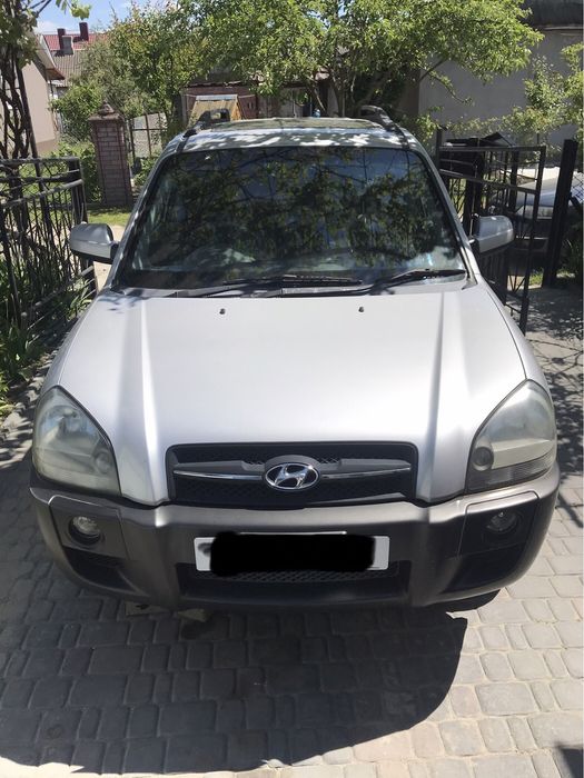 Бампер Hyundai Tucson 2004-2010 Хюндай Туксон