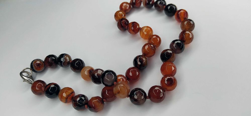 Намисто ручної роботи з натурального каменю в наявності під замовлення