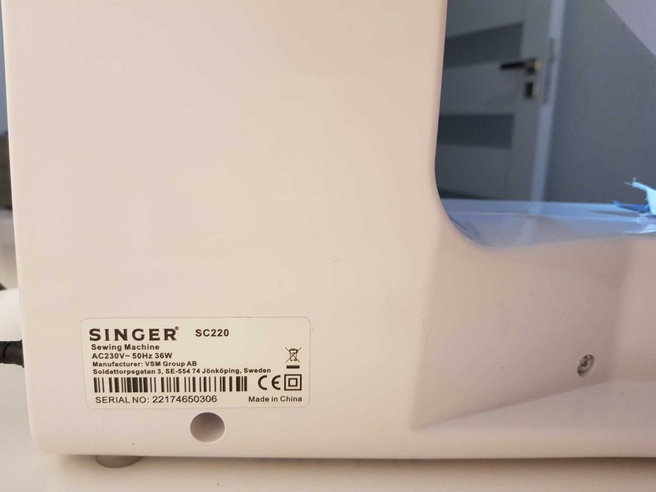 Maszyna do szycia Singer SC220-RD nowa