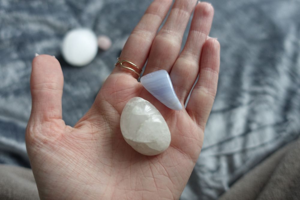 Натуральне каміння селеніт, рожевий кварц, гірський кришталь, агат