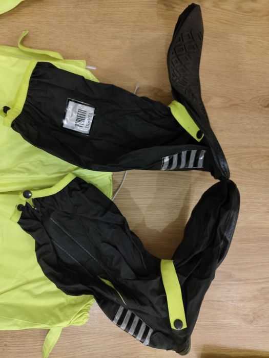 Conjunto Impermeável mota (casaco + calças +botas)