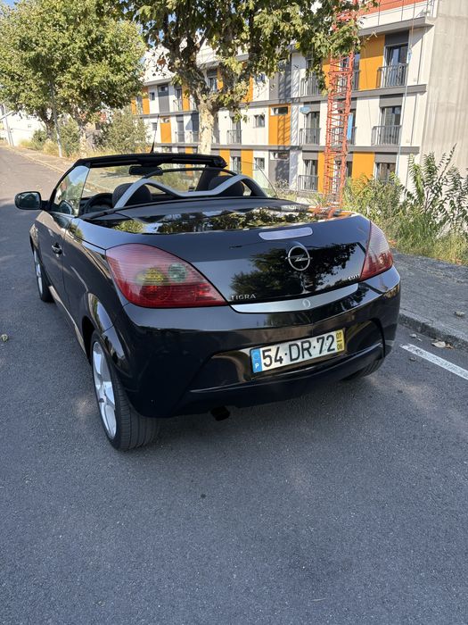 Vende se opel tigra twintop
