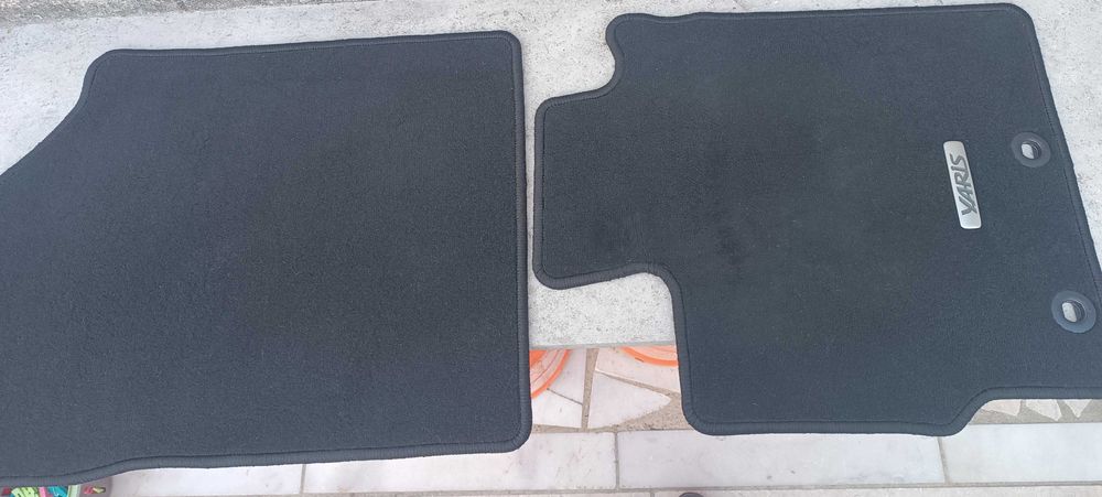 Tapetes para Toyota Yaris