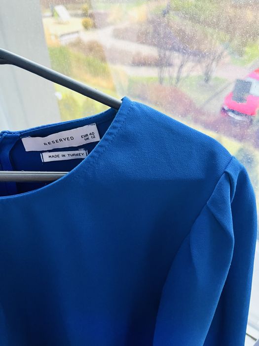 Sukienka klasyczna chabrowa Mohito 40