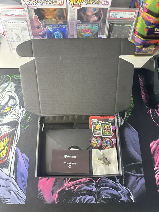 Pokemon TCG: Mystery Box