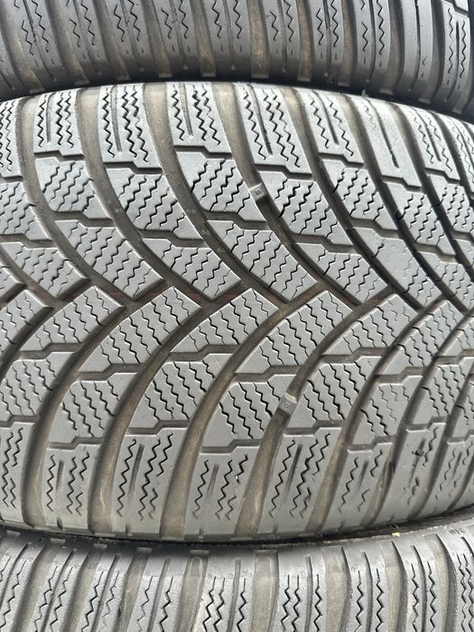 235/45/18 98V XL Firestone Winter Hawk 4