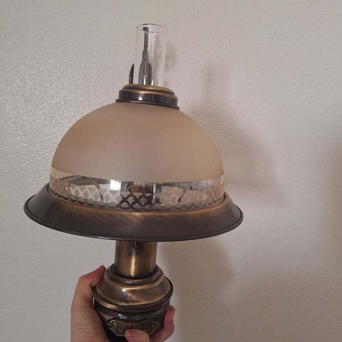 Candeeiro aplique de latão