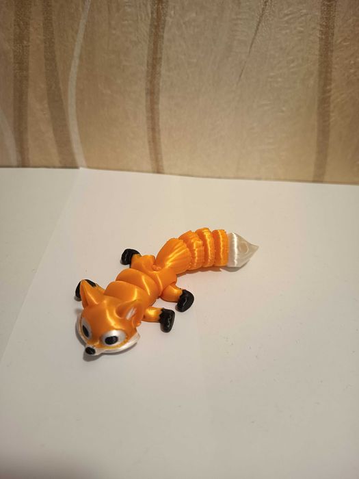 Elastyczny Mały Lisek – ruchoma zawieszka 3D