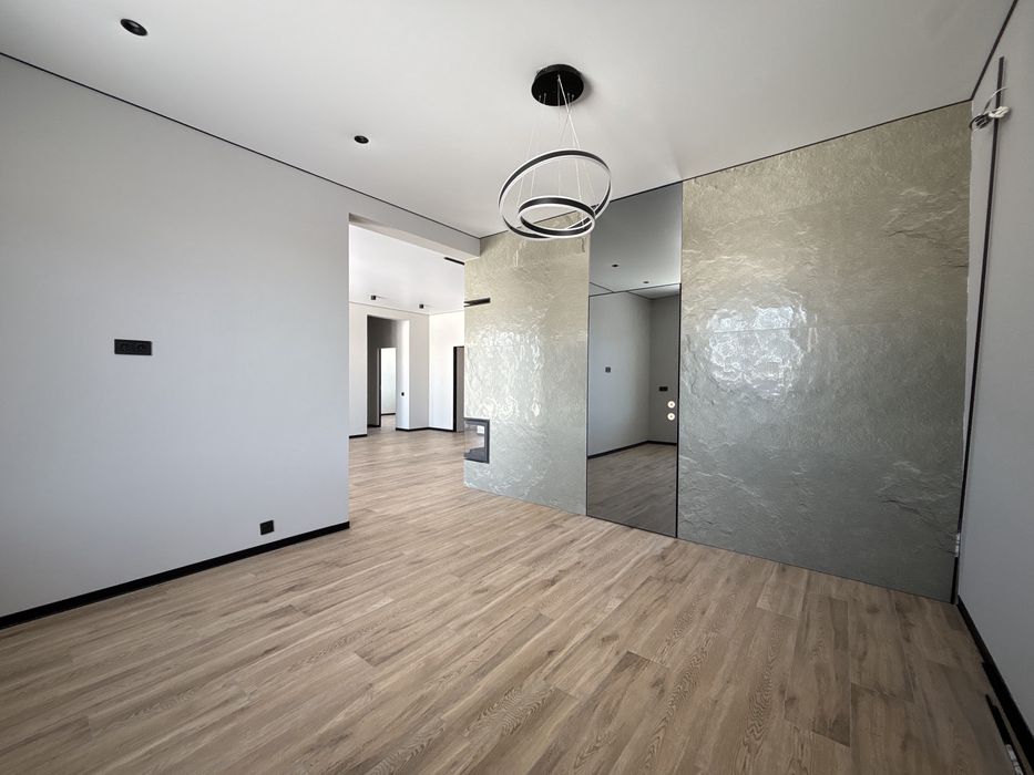 Будинок з ремонтом/15 хв.від Києва/без комісії!/власник!