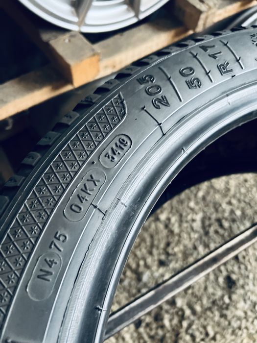 Шини Резина Зимові  19Рік 205 50 17 Kleber Krisalp HP3 2шт