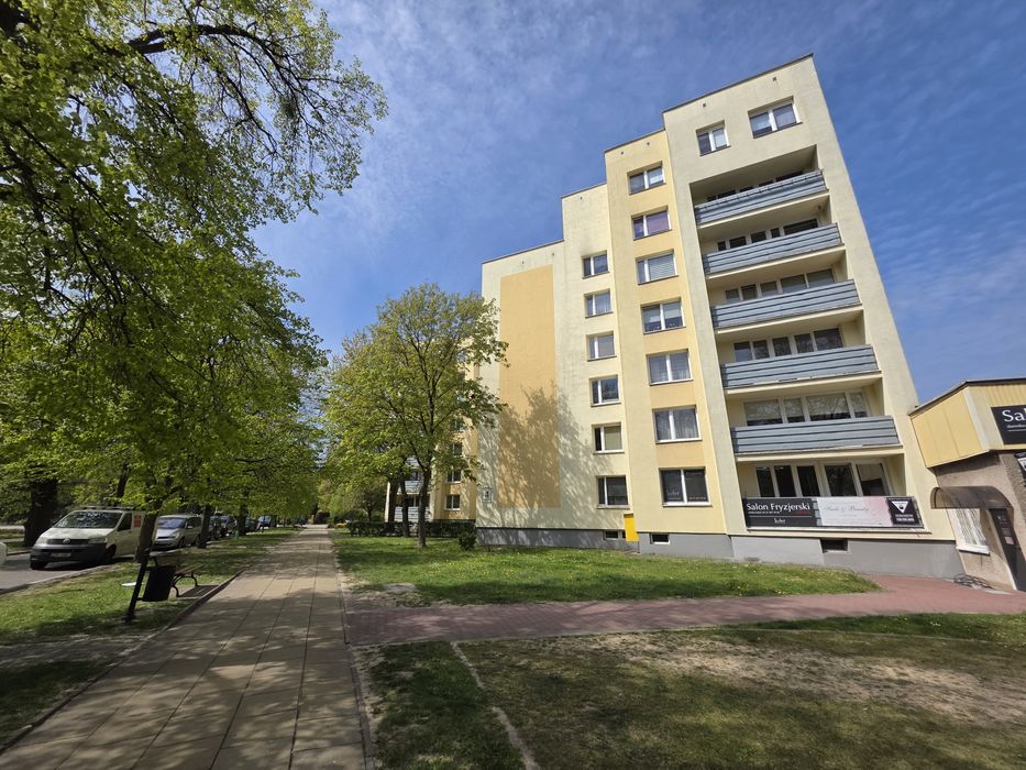 Sprzedam przestronne 3-pokojowe mieszkanie — Puławy, Aleja Mała 4, świetna lokalizacja!!!