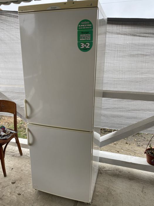 Продам холодильник