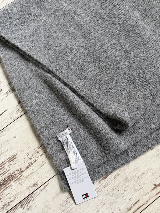 Tommy Hilfiger szal szary długi wełna nowy z metką minimalistyczny