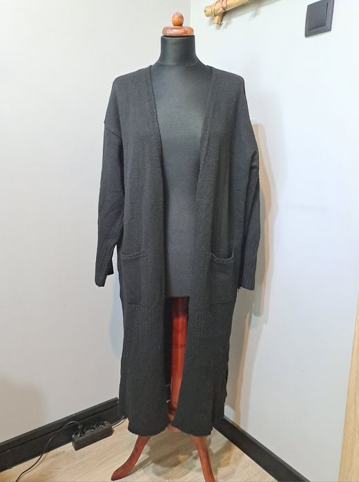 Długi czarny kardigan bershka 40 42