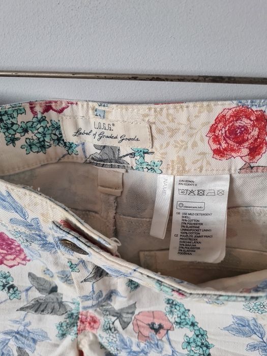 Spodenki szorty z koronką H&M