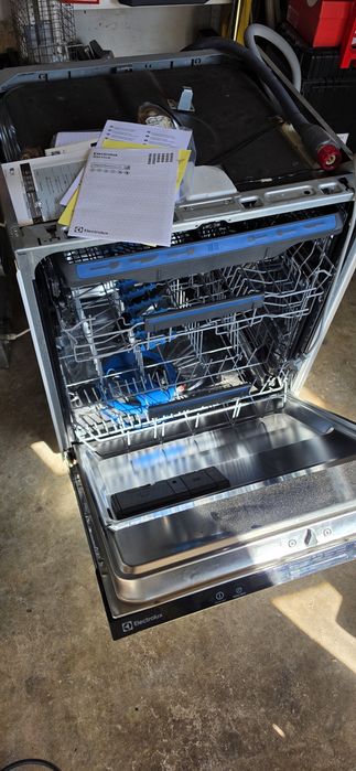 Zmywarka Electrolux EEM48221L uszkodzona / brak prądu / na części