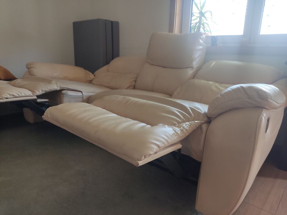 Sofá em pele sintética 1 de 3 lugares