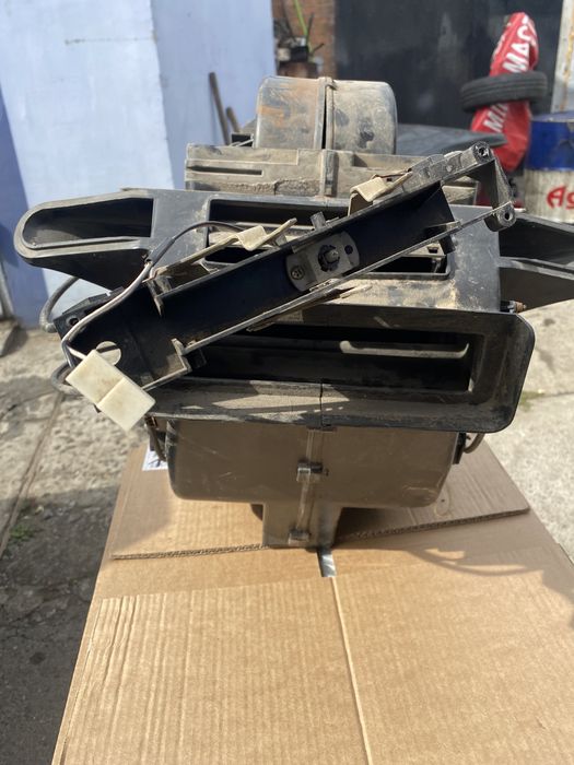 Корпус пічки ваз 2115