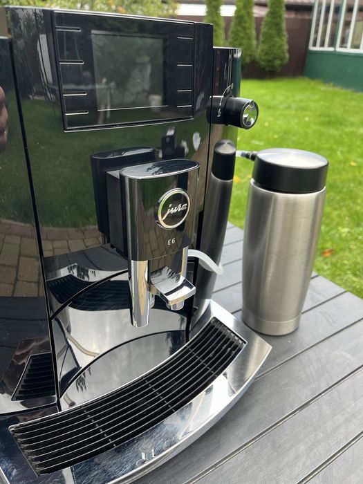 Кавомашина Jura E6 Piano Black